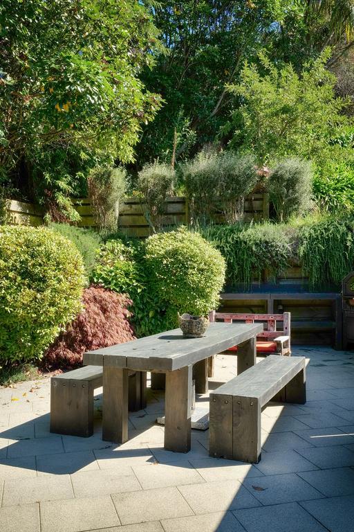 Tauhara Sunrise Lodge Taupo Bagian luar foto