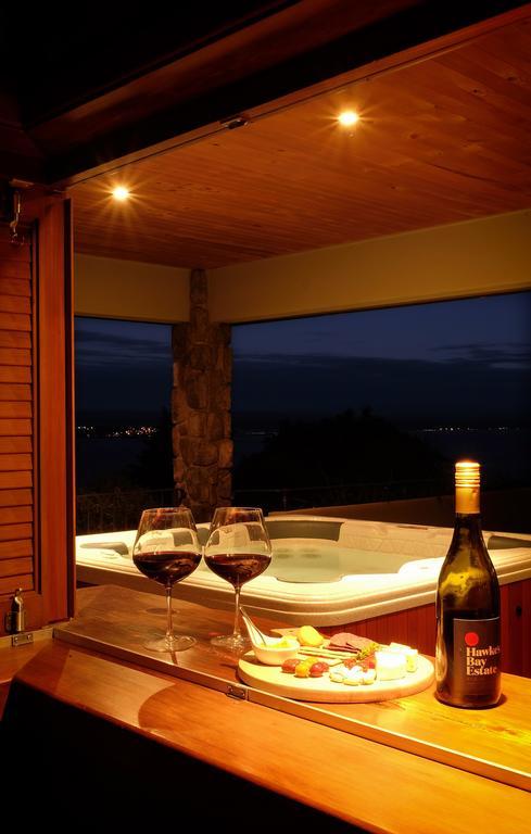 Tauhara Sunrise Lodge Taupo Bagian luar foto