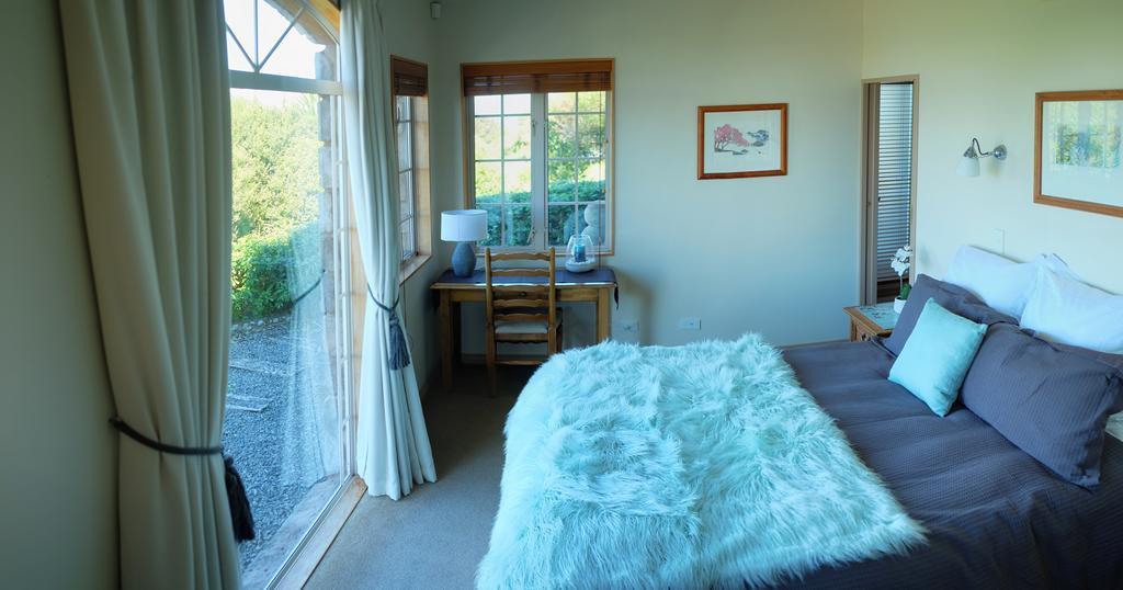 Tauhara Sunrise Lodge Taupo Bagian luar foto