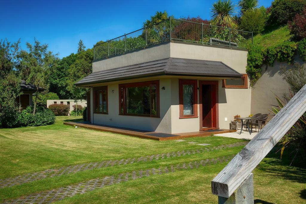 Tauhara Sunrise Lodge Taupo Bagian luar foto