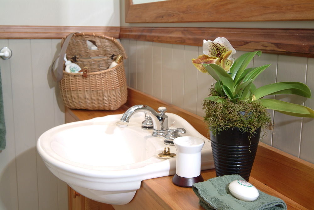 Tauhara Sunrise Lodge Taupo Bagian luar foto
