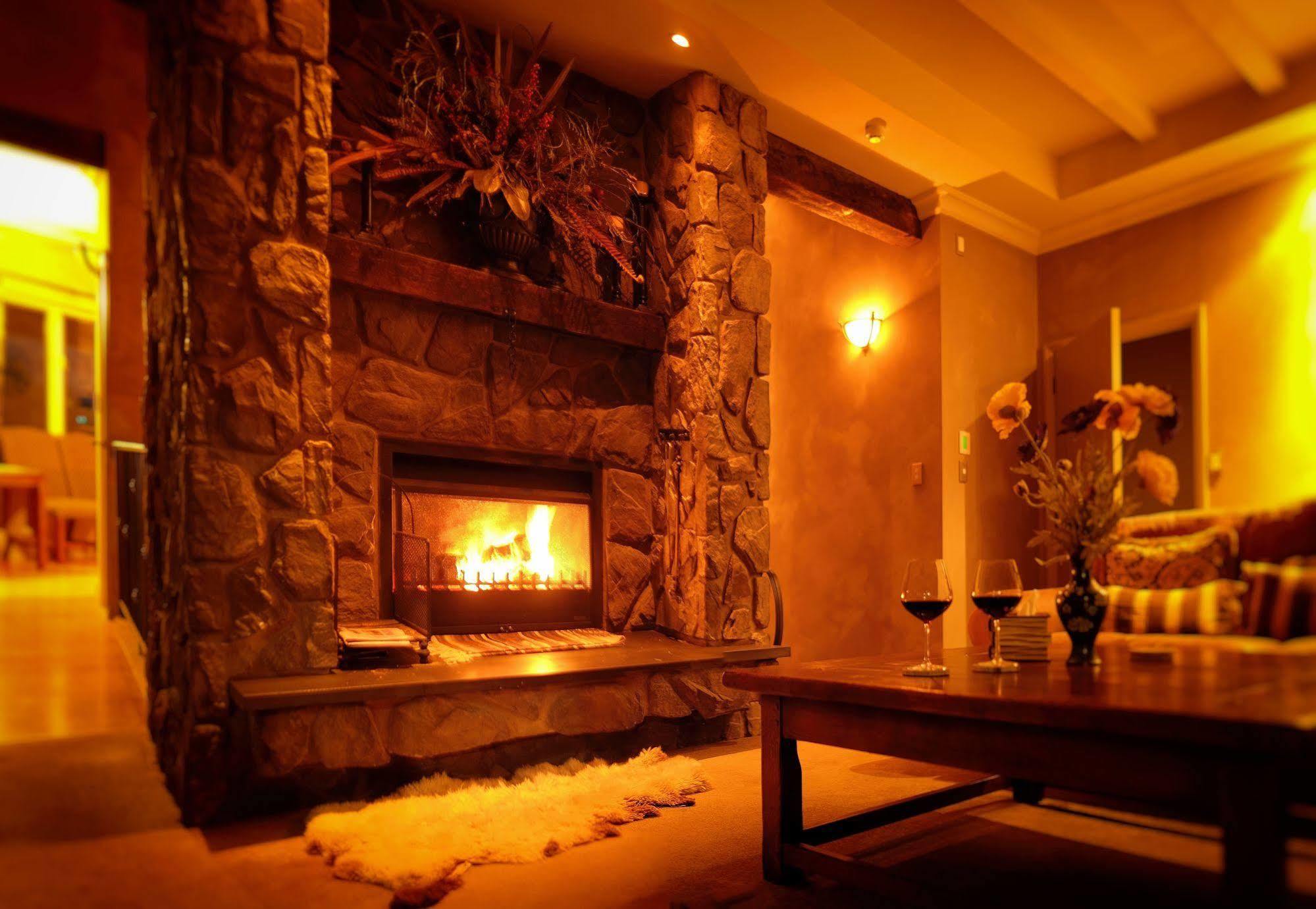 Tauhara Sunrise Lodge Taupo Bagian luar foto