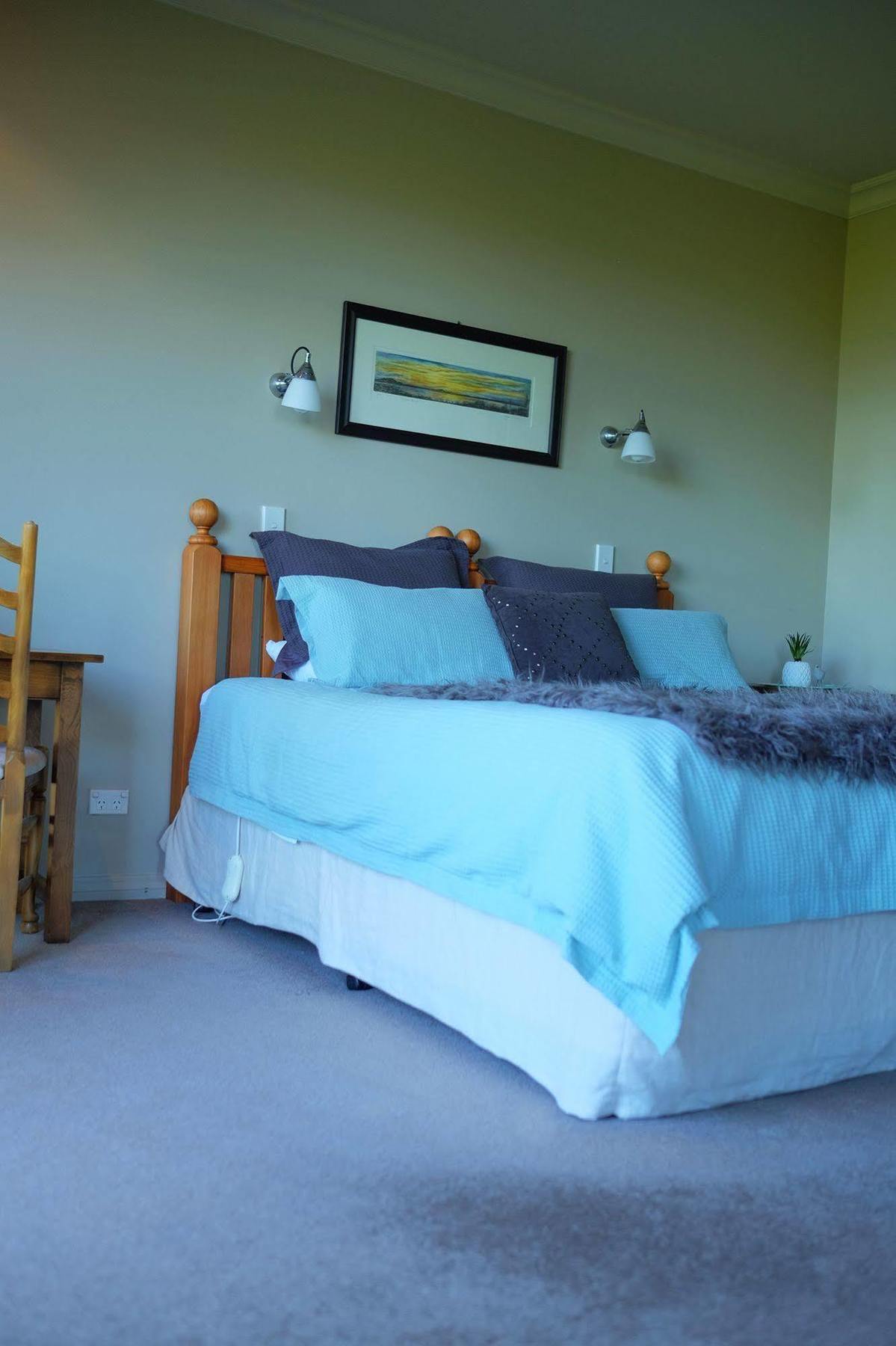 Tauhara Sunrise Lodge Taupo Bagian luar foto